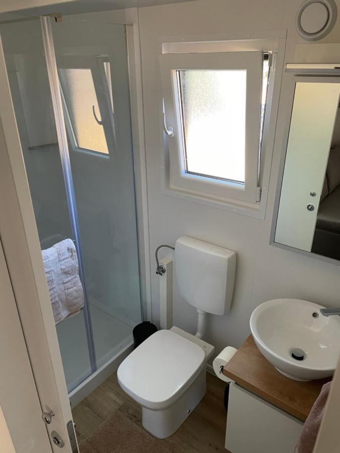 Mobile Home Peponi Del Mar, Brand New Biograd Na Moru Eksteriør bilde