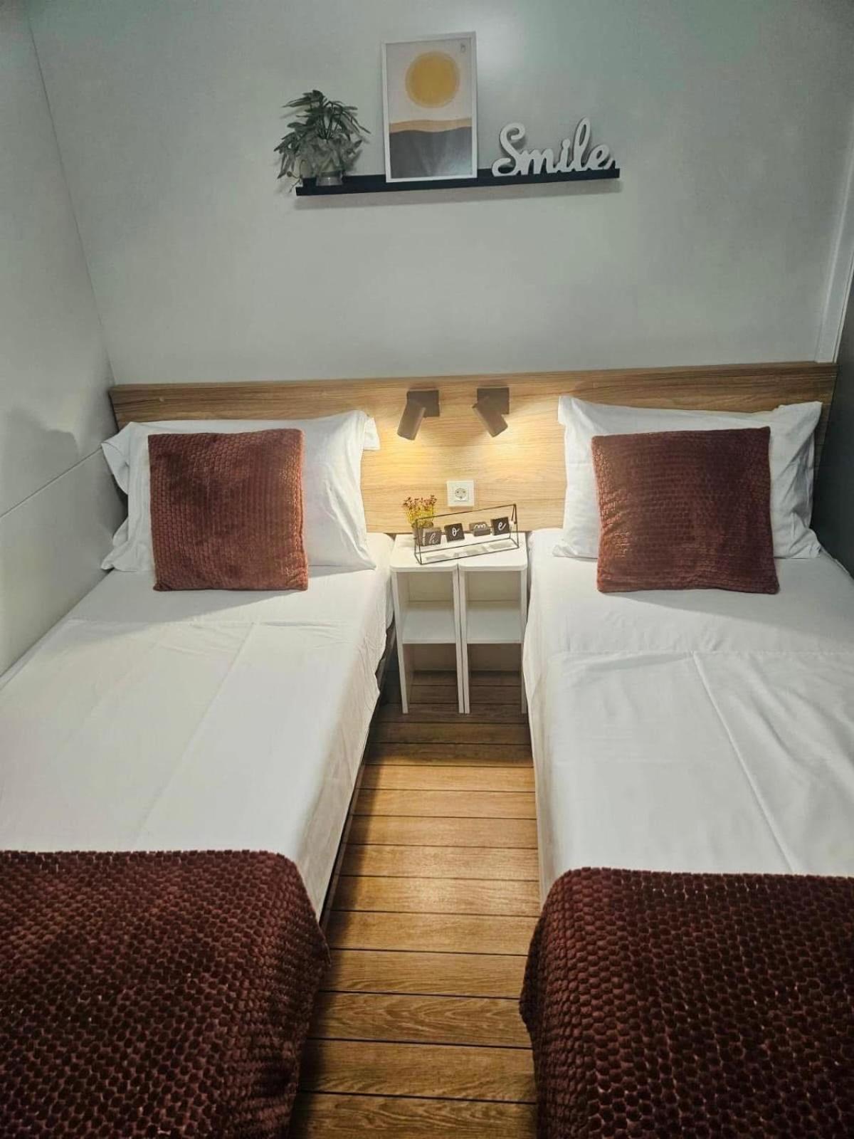 Mobile Home Peponi Del Mar, Brand New Biograd Na Moru Eksteriør bilde